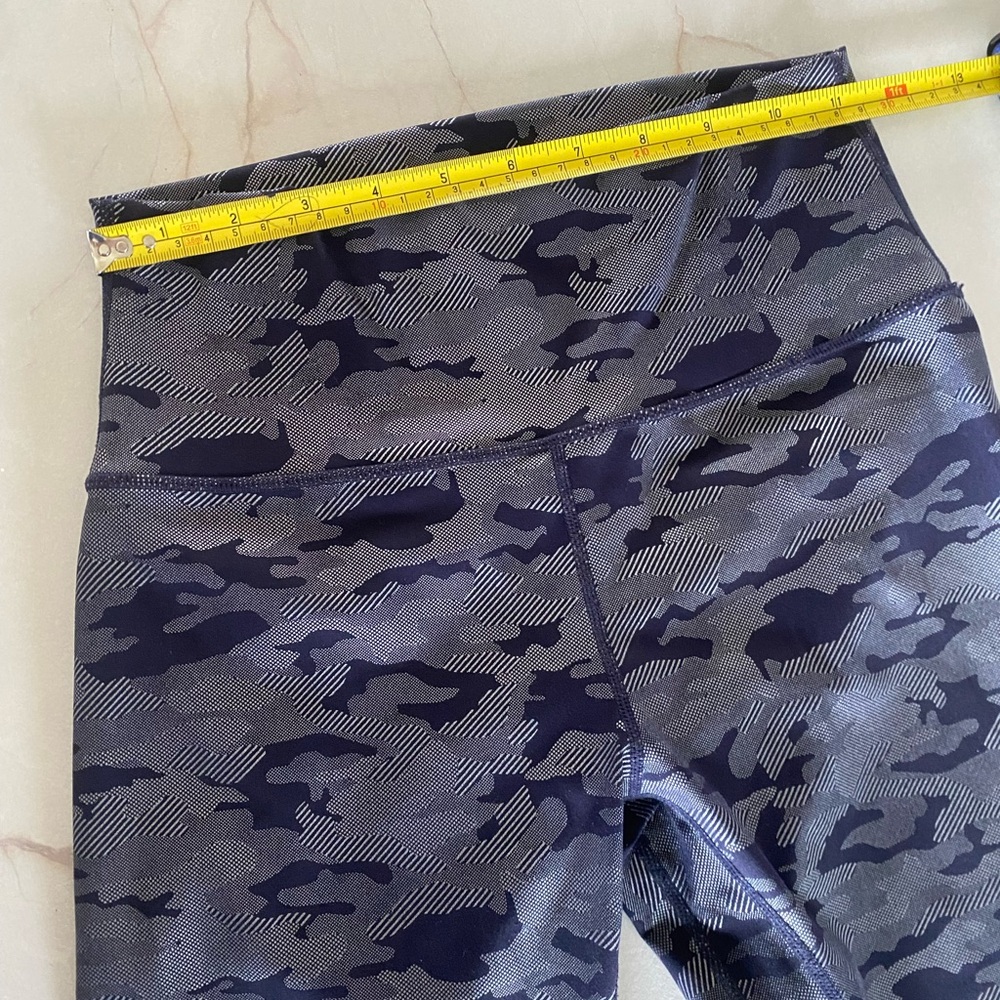 Zyia Camo Supreme High-rise 7/8 Leggings size 6-8 - Picture 8 of 10